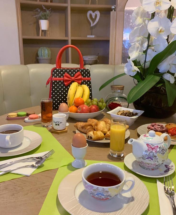 Brit Hotel Confort Le Revest แซ็งต์-แมกซีม ภายนอก รูปภาพ
